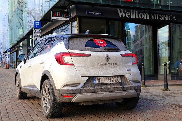 Travelnews.lv ar jauno «Renault Captur intens e-tech 160 plug-in hybrid» apceļo Latviju 294964