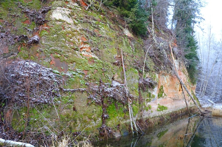 Travelnews.lv noiet 13 km gar Brasas upi un apmeklē Varšavu iezi 296115