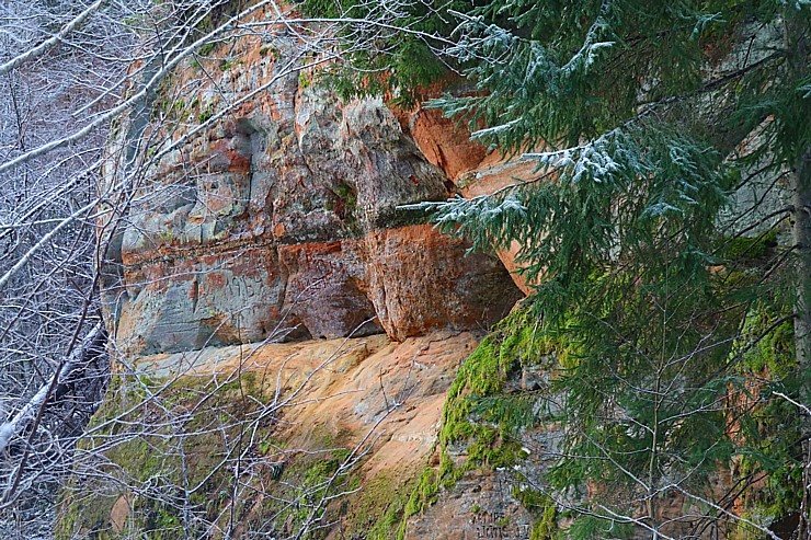 Travelnews.lv noiet 13 km gar Brasas upi un apmeklē Varšavu iezi 296117