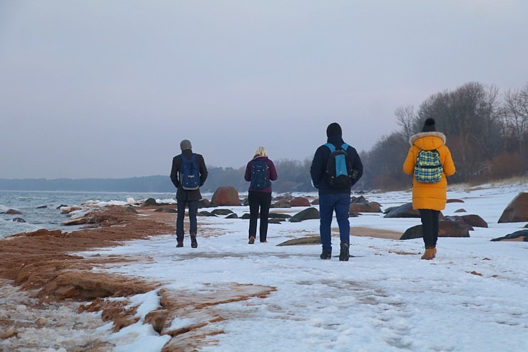 Travelnews.lv dodas 25 km pārgājiena maršrutā Tūja - Ķurmrags - Veczemju klintis 296926