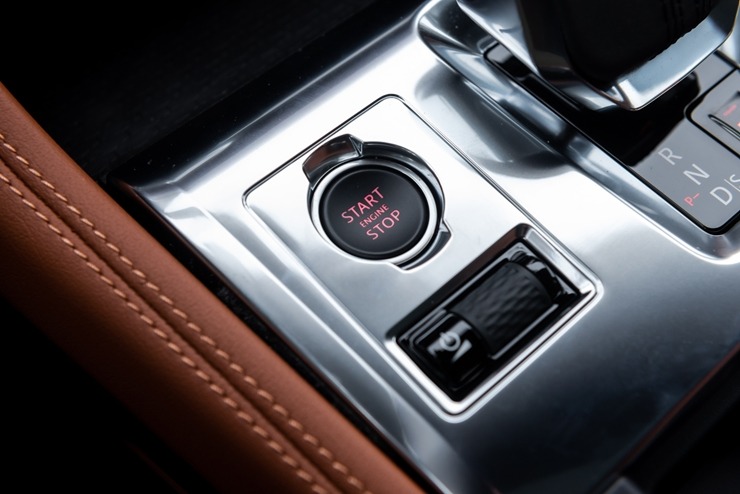 Latvijā ieradies jaunais Jaguar F-Pace modelis. Foto: Vytautas Pilkauskas 297575