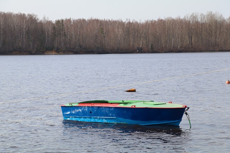 Kokneses parks starp Pērses un Daugavas krastiem ir burvīga atpūtas un pastaigu vieta 300063
