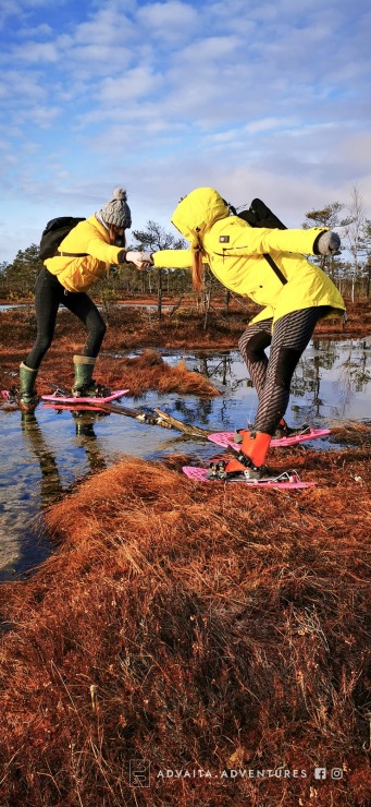 Advaitaadventures.lv: Piedzīvo saullēktu purva gājienā ar purva kurpēm 300316