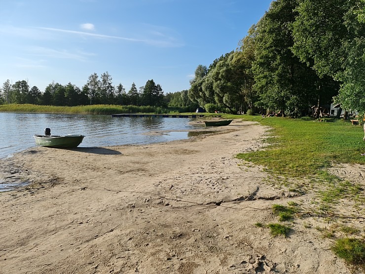 Travelnews.lv izbauda Krāslavas novada viesmīlību, kempingu «Siveri», 1500 lelles un Pauliņa keramiku Travelnews.lv izbauda Krāslavas novada viesmīlību, kempingu «Siveri», 1500 lelles un Pauliņa keramiku 304973