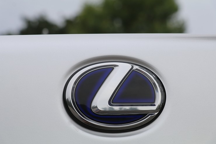Travelnews.lv apceļo Latviju ar jauno piektās paaudzes «Lexus LS 500h AWD», kas maksā 145 000 eiro Travelnews.lv apceļo Latviju ar jauno piektās paaudzes «Lexus LS 500h AWD», kas maksā 145 000 eiro 305360