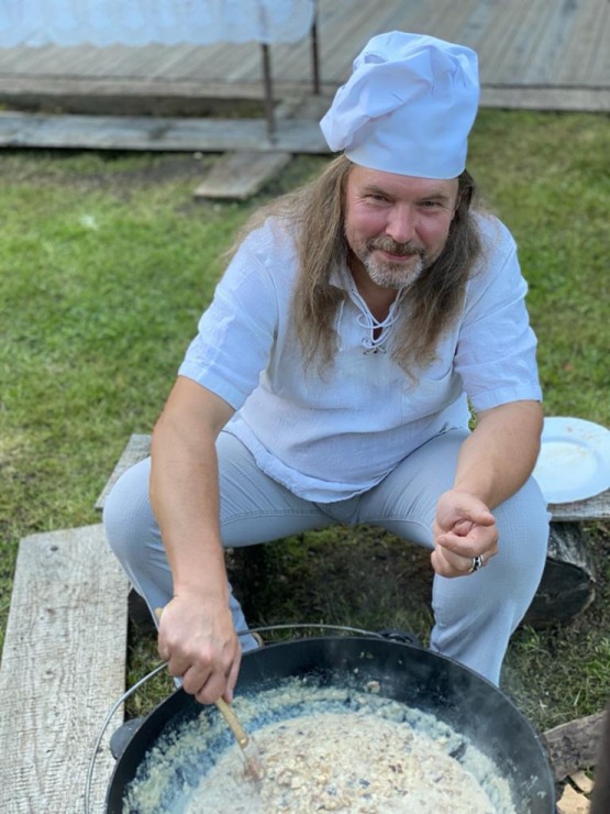 Keramikas cepļa MADZE saimniece ar saimnieku aicina šo sestdien (4.09.2021) uz Mājas kafejnīcu dienu Keramikas cepļa MADZE saimniece ar saimnieku aicina šo sestdien (4.09.2021) uz Mājas kafejnīcu dienu 306564