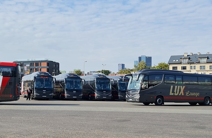 Travelnews.lv no Tallinas lidostas (20-25 min) kājām dodas uz Tallinas autoostu, lai ceļotu uz Sāremā 306943
