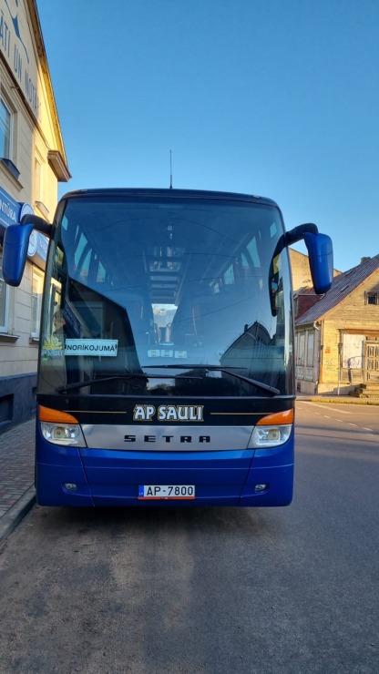 Tūrisma firma «Ap sauli» un auto noma «Sixt Latvija» nogādā palīdzību Ukrainai 314408