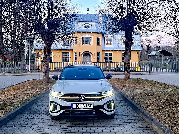 Travelnews.lv apceļo Latviju ar jauno «Volkswagen T-Roc 1.5 TSI R-Line» 315422