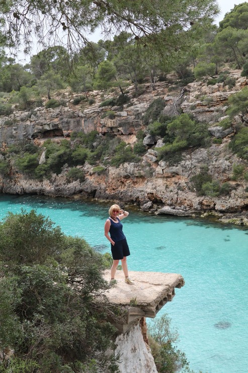 Travelnews.lv apmeklē klinšu ieskautu pludmali «Cala Pi» ar bīstamu skatu laukumu. Sadarbībā ar Latvijas tūrisma firmu Atlantic Travel Travelnews.lv apmeklē klinšu ieskautu pludmali «Cala Pi» ar bīstamu skatu laukumu. Sadarbībā ar Latvijas tūrisma firmu Atlantic Travel 317516