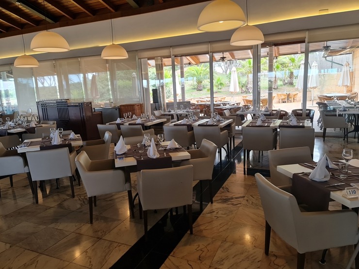 Travelnews.lv bagātīgi pusdieno Maļorkas 4 zvaigžņu viesnīcā «Blau Colonia Sant Jordi Resort & Spa». Sadarbībā ar Latvijas tūrisma firmu «Atlantic Tra Travelnews.lv bagātīgi pusdieno Maļorkas 4 zvaigžņu viesnīcā «Blau Colonia Sant Jordi Resort & Spa». Sadarbībā ar Latvijas tūrisma firmu «Atlantic Tra 317641