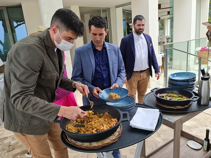 Travelnews.lv iepazīst un pusdieno Maļorkas labākajā viesnīcā «Jumeirah Port Soller Hotel & Spa». Sadarbībā ar Latvijas tūrisma firmu «Atlantic Travel Travelnews.lv iepazīst un pusdieno Maļorkas labākajā viesnīcā «Jumeirah Port Soller Hotel & Spa». Sadarbībā ar Latvijas tūrisma firmu «Atlantic Travel 318090