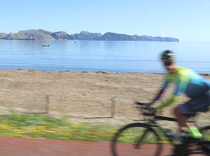 Spānijas Maļorkas sala ir velosipēdistu un pārgājienu tūristu paradīze. Sadarbībā ar Latvijas tūrisma firmu «Atlantic Travel» Spānijas Maļorkas sala ir velosipēdistu un pārgājienu tūristu paradīze. Sadarbībā ar Latvijas tūrisma firmu «Atlantic Travel» 318483
