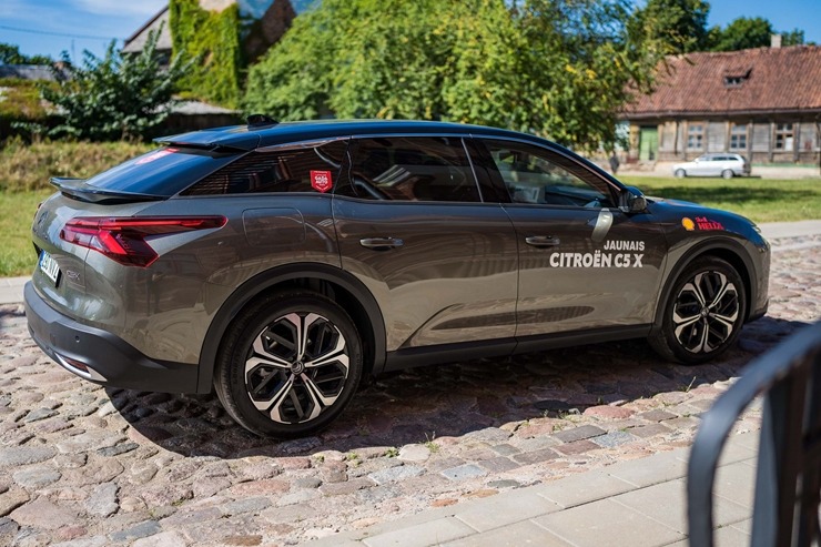«Latvijas Gada auto 2023» žūrija veica vasaras testa braucienu. Foto: Gadaauto.lv 322378