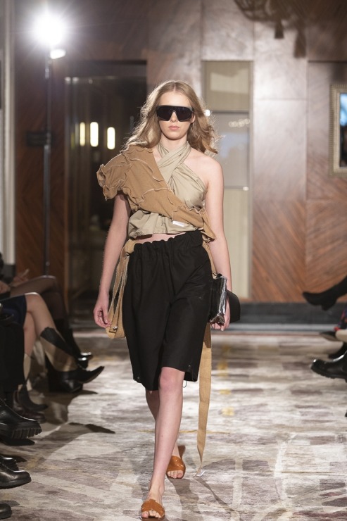 Rīgas modes nedēļā «Riga Fashion Week 2022» prezentējas «SZCZYGIEL» no Polijas. Foto: Mark Litvyakov 325302
