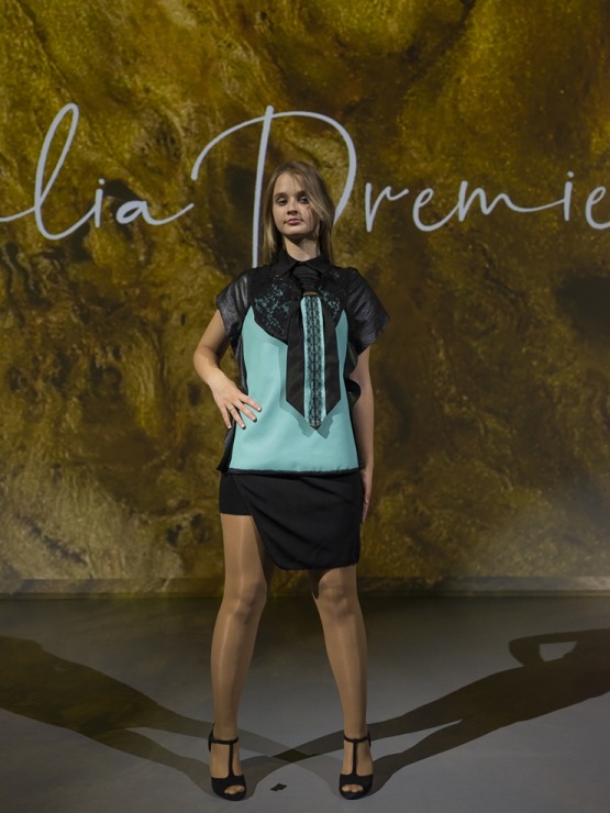 Rīgas modes nedēļā «Riga Fashion Week 2022» prezentējas «Julija Dremiene» no Lietuvas. Foto: Mark Litvyakov Rīgas modes nedēļā «Riga Fashion Week 2022» prezentējas «Julija Dremiene» no Lietuvas. Foto: Mark Litvyakov 325478