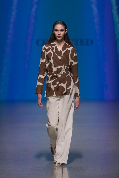 Rīgas modes nedēļā «Riga Fashion Week 2022» prezentējas «Collected Story» no Latvijas. Foto: Mark Litvyakov 326142