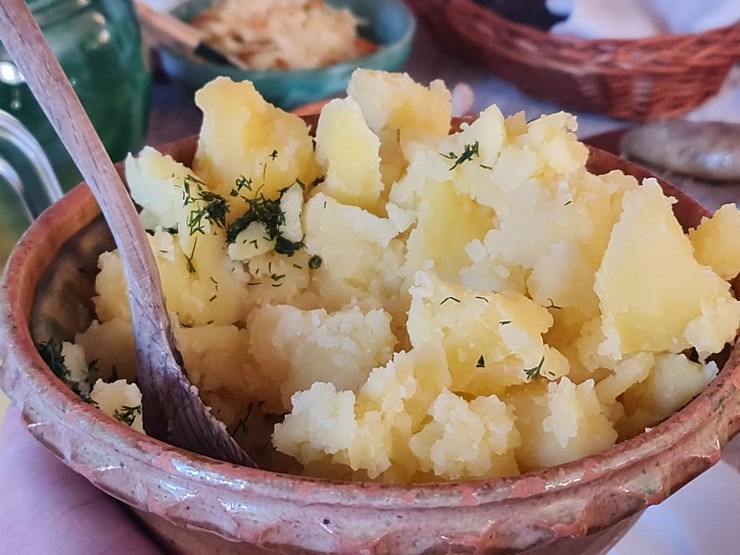 Aglonā pulcējas Latgales tūrisma konferences dalībnieki, lai atskatītos, vienotos un restartētos Aglonā pulcējas Latgales tūrisma konferences dalībnieki, lai atskatītos, vienotos un restartētos 328628