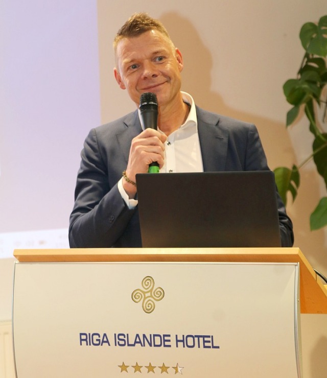 Latvijas Restorānu biedrība rīko ar ekspertiem un valdības pārstāvjiem diskusiju par 12% PVN restorāniem Pārdaugavas viesnīcā «Islande Hotel» Latvijas Restorānu biedrība rīko ar ekspertiem un valdības pārstāvjiem diskusiju par 12% PVN restorāniem Pārdaugavas viesnīcā «Islande Hotel» 330929