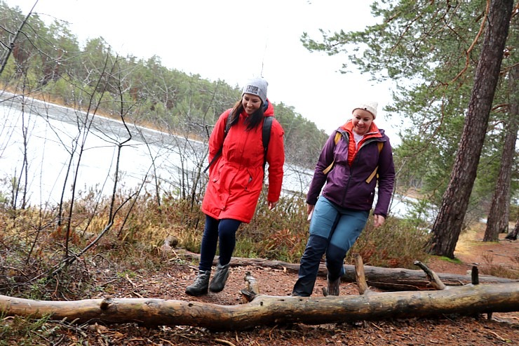Travelnews.lv iziet 24 km pārgājienu Piejūras dabas parkā gar Gauju, Garezeru, Lilasti un Dzirnezeru Travelnews.lv iziet 24 km pārgājienu Piejūras dabas parkā gar Gauju, Garezeru, Lilasti un Dzirnezeru 333061