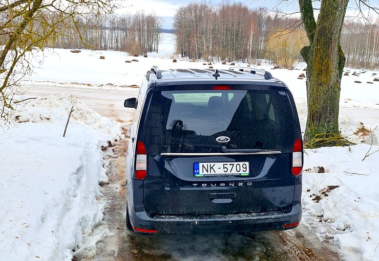 Travelnews.lv sadarbībā ar auto nomu «Europcar Latvija» izbrauc 721 km ar 7-vietīgo Ford Tourneo Connect Travelnews.lv sadarbībā ar auto nomu «Europcar Latvija» izbrauc 721 km ar 7-vietīgo Ford Tourneo Connect 333916