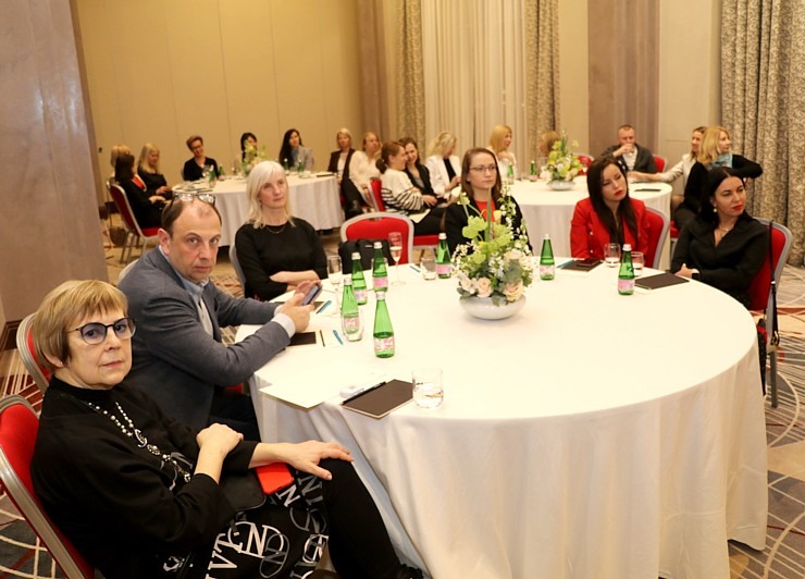 «airBaltic» rīko ceļojumu konsultantiem Dubaijas «Dubai Roadshow» Vecrīgas viesnīcā «Grand Hotel Kempinski Riga» 334208