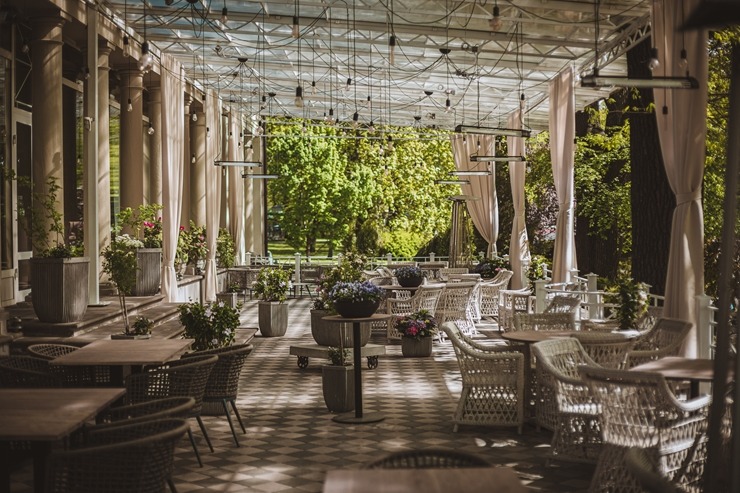 Rīgas parka restorāns «Whitehouse» piedāvā īpašu atmosfēru garšas pasaulē. Foto: Whitehouserestorans.lv 334488
