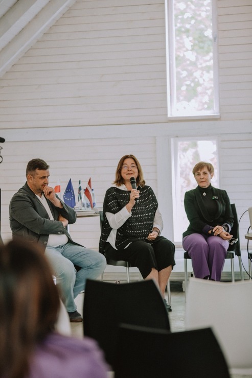 Lūznavas muižā pulcējas Latgales tūrisma profesionāļi uz semināru «Esi i dori». Foto: Dagnija Bernāne Lūznavas muižā pulcējas Latgales tūrisma profesionāļi uz semināru «Esi i dori». Foto: Dagnija Bernāne 337368