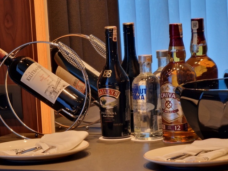 Latvijas ceļojumu konsultanti kopā ar «Anex Tour Latvia» skata Turcijas viesnīcu «Rixos Sungate» 338071