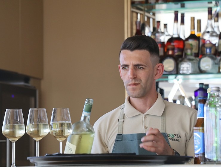 Travelnews.lv iepazīst Ziemeļkipras īpašu viesnīcu «La Terrazza Hotel Cyprus» un izbauda ēdienkarti. Sadarbībā ar Puzzle Travel Travelnews.lv iepazīst Ziemeļkipras īpašu viesnīcu «La Terrazza Hotel Cyprus» un izbauda ēdienkarti. Sadarbībā ar Puzzle Travel 339991