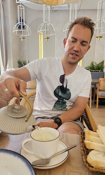 Travelnews.lv Armēnijas pilsētā Gjumri izbauda pusdienas vietējā restorānā «Sheeraz». Sadarbībā ar airBaltic 342556