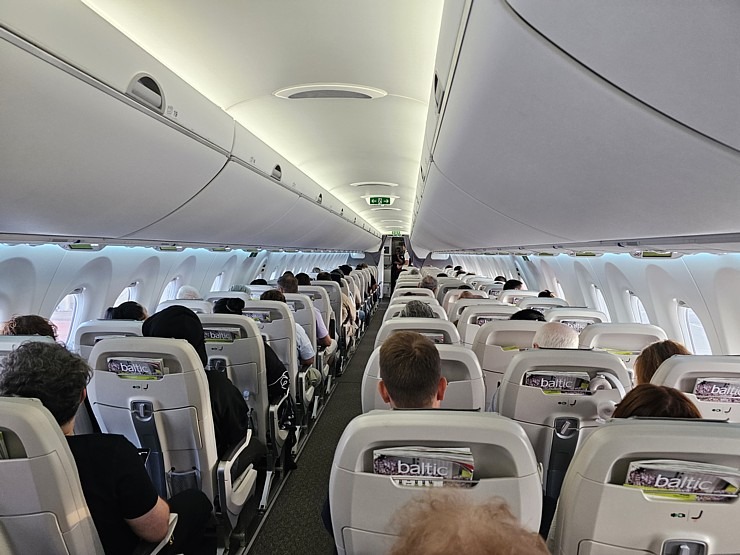 Ar «airBaltic» lidojam uz Armēnijas galvapilsētu Erevānu un baudām armēņu ēdienu, kultūru un dabu Ar «airBaltic» lidojam uz Armēnijas galvapilsētu Erevānu un baudām armēņu ēdienu, kultūru un dabu 342859