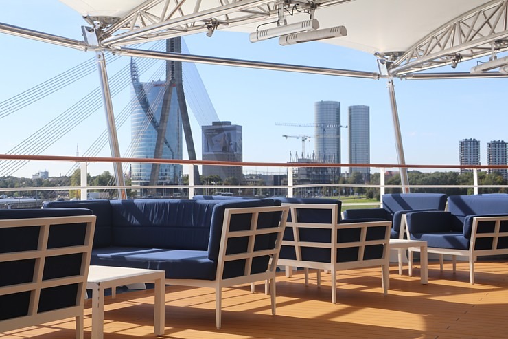 Rīgas ostā pirmo reizi ienāk kruīzu kompānijas «Silversea Cruises» luksus klases kuģis «Silver Dawn» Rīgas ostā pirmo reizi ienāk kruīzu kompānijas «Silversea Cruises» luksus klases kuģis «Silver Dawn» 343368
