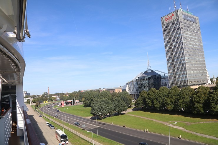 Rīgas ostā pirmo reizi ienāk kruīzu kompānijas «Silversea Cruises» luksus klases kuģis «Silver Dawn» Rīgas ostā pirmo reizi ienāk kruīzu kompānijas «Silversea Cruises» luksus klases kuģis «Silver Dawn» 343369
