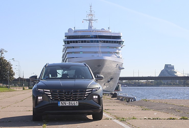 Rīgas ostā pirmo reizi ienāk kruīzu kompānijas «Silversea Cruises» luksus klases kuģis «Silver Dawn» Rīgas ostā pirmo reizi ienāk kruīzu kompānijas «Silversea Cruises» luksus klases kuģis «Silver Dawn» 343410