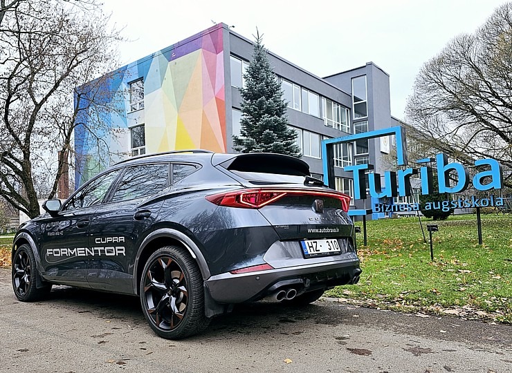 Travelnews.lv apceļo Latviju ar 310 zirgspēku jaudīgo «Cupra Formentor VZ». Sadarbībā ar Autobrava un Europcar Latvija Travelnews.lv apceļo Latviju ar 310 zirgspēku jaudīgo «Cupra Formentor VZ». Sadarbībā ar Autobrava un Europcar Latvija 346624