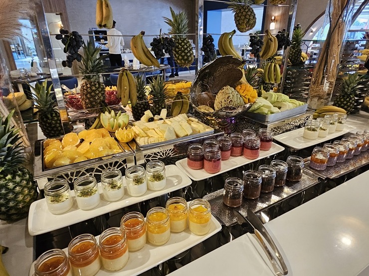 Travelnews.lv sadarbībā ar «ANEX Tour» izbauda jaunās Šarm eš Šeihas viesnīcas «Rixos Radamis» brokastis Travelnews.lv sadarbībā ar «ANEX Tour» izbauda jaunās Šarm eš Šeihas viesnīcas «Rixos Radamis» brokastis 347550