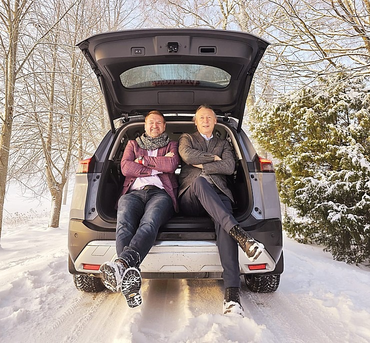 Jānis Deinats, Inta Ruka, Reinis Hofmanis un Travelnews.lv ar Gada Auto 2024 «Nissan X-Trail» dodas uz Ventspili Jānis Deinats, Inta Ruka, Reinis Hofmanis un Travelnews.lv ar Gada Auto 2024 «Nissan X-Trail» dodas uz Ventspili 348298