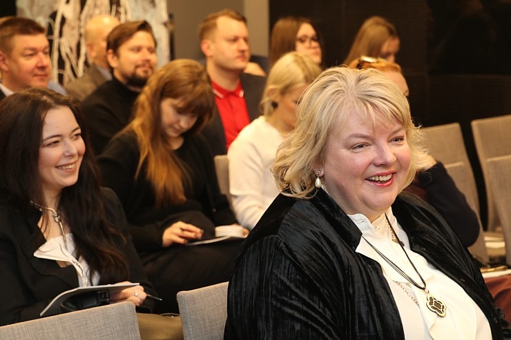 Latvijas Restorānu biedrība tiekas seminārā un Rīgas viesnīcas «Pullman Riga Old Town» pusdienās ar Ekonomikas ministru Viktoru Valaini 348821
