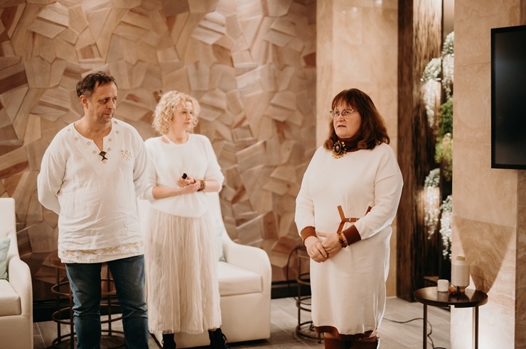 Vecrīgas «Grand Hotel Kempinski Riga» atklāj ekskluzīvo Dzintara terapijas SPA rituālu. Foto: Kempinski.com Vecrīgas «Grand Hotel Kempinski Riga» atklāj ekskluzīvo Dzintara terapijas SPA rituālu. Foto: Kempinski.com 349967