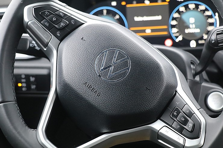 Apceļojam Latviju ar otrās paaudzes 6 cilindru jaudīgo «VW Amarok» 350109