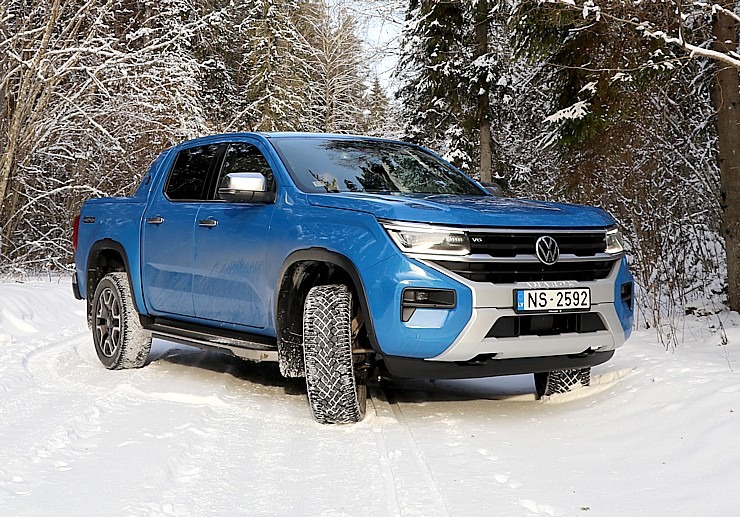Apceļojam Latviju ar otrās paaudzes 6 cilindru jaudīgo «VW Amarok» 350129