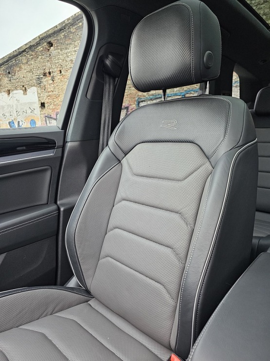 Apceļojam pavasarīgo Latgali ar jauno un 284 zirgspēku jaudīgo «VW Touareg» 350819
