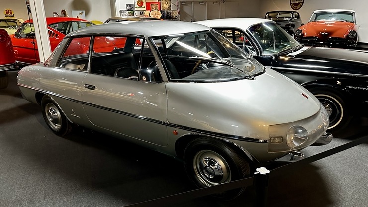 Iepazīstam ASV Nacionālais automobiļu muzeja eksponātus no Viljama F. Hara kolekcijas Nevadas štatā. Foto: Jānis Putniņš 350977