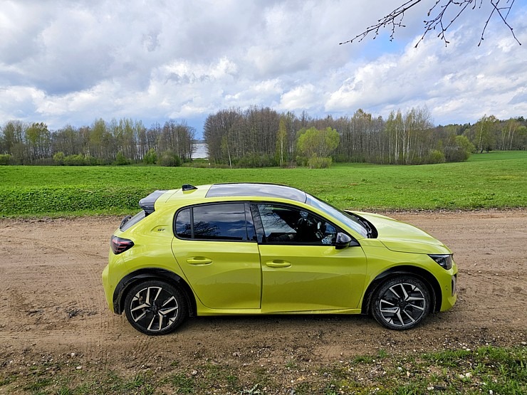 Ar jauno un ekonomisko «Peugeot 208 1.2 Hybrid» apceļojam Latgali un Sēliju. Sadarbībā ar Autobassadone.lv Ar jauno un ekonomisko «Peugeot 208 1.2 Hybrid» apceļojam Latgali un Sēliju. Sadarbībā ar Autobassadone.lv 352207