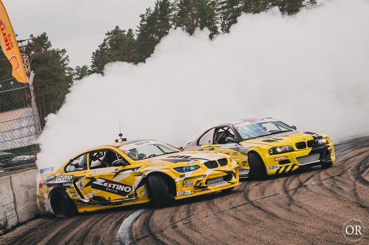 Latvijas drifta sezona šogad tika atklāta ar divu dienu sacensībām Biķerniekos. Foto: Elīne Berķe Bluša Latvijas drifta sezona šogad tika atklāta ar divu dienu sacensībām Biķerniekos. Foto: Elīne Berķe Bluša 354222