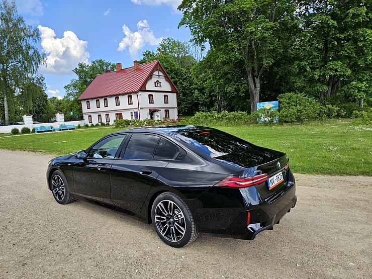 Travelnews.lv sadarbībā ar auto nomu «Sixt Latvija» BMW 520d apceļo Latviju 354606