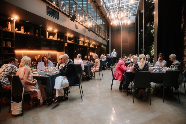 «Loop Luxury Fair» organizē viesnīcā «Pullman Riga Old Town» Latvijas tūrisma firmām luksusa ceļojumu darbnīcu. Foto: lobster-experience.com «Loop Luxury Fair» organizē viesnīcā «Pullman Riga Old Town» Latvijas tūrisma firmām luksusa ceļojumu darbnīcu. Foto: lobster-experience.com 354805