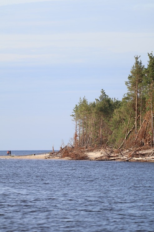 17 gadu jubileju svin Latvijas tūrisma firma «Nikos Travel» uz peldošas terases Lielupē. Foto: Kristiāns Gedus 17 gadu jubileju svin Latvijas tūrisma firma «Nikos Travel» uz peldošas terases Lielupē. Foto: Kristiāns Gedus 356346