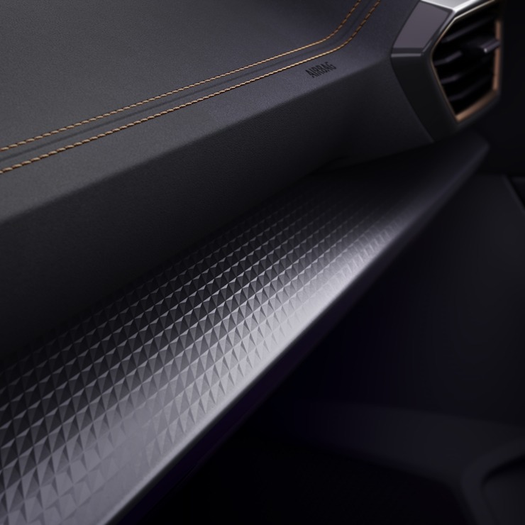 Jaunais «Cupra Formentor» piesaka avangarda dizainu ar modernām tehnoloģijām. Foto: Autobrava.lv 356671